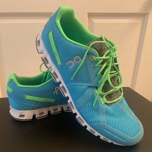 On Cloud Men's running shoe size 9
